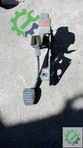 Çıkma Orijinal Pedal Renault Clio (2. Adet)