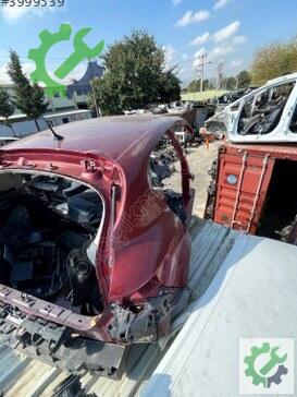 Renault Clio Sağ Arka Çamurluk çıkma parça
