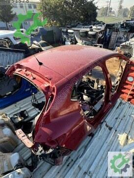 Renault Clio Sağ Arka Çamurluk çıkma parça