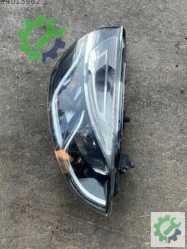 Renault Clio Sağ Ön Far çıkma parça