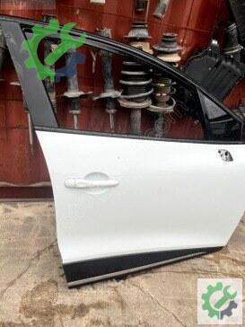 Renault Clio Sağ Ön Kapı çıkma parça