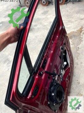 Renault Clio Sağ Ön Kapı çıkma parça