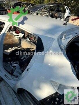 Renault Clio Arka Çamurluk çıkma parça