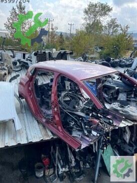 Renault Clio Arka Tavan Sacı çıkma parça