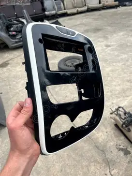 Renault Clio Teyp Çerçevesi çıkma parça
