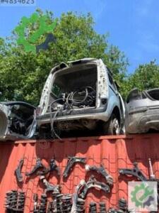 Çıkma Arka Çamurluk — Renault Kangoo
