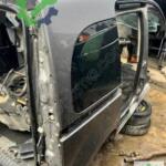 Orijinal Renault Kangoo Sağ Arka Çamurluk Çıkma
