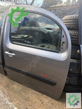 Renault Kangoo Sağ Ön Kapı çıkma parça