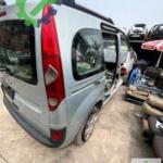 Renault Kangoo Arka Çamurluk Çıkma