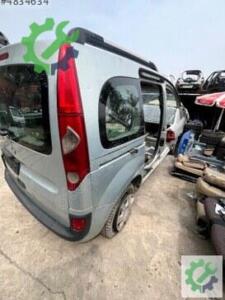 Renault Kangoo Arka Çamurluk Çıkma