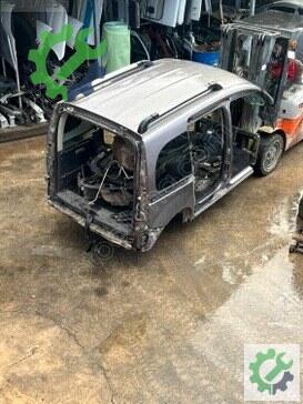 Renault Kangoo Arka Çamurluk çıkma parça