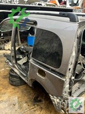 Renault Kangoo Sol Arka Çamurluk çıkma parça