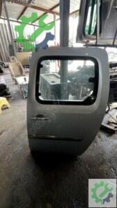Renault Kangoo Sol Sürgülü Kapı Çıkma
