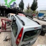Renault Kangoo Tavan Çıtası Çıkma