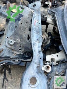 Renault Latitude Ön Cam Izgarası çıkma parça