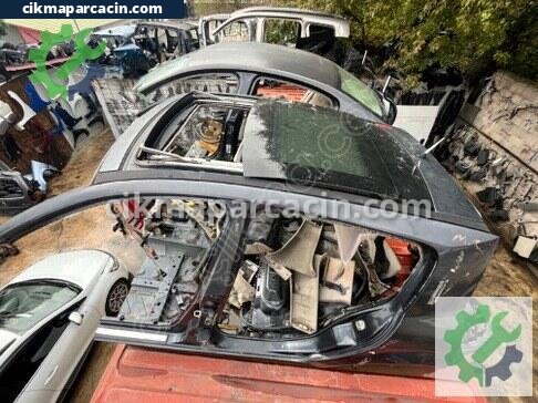 Renault Megane Kesme Tavan Sacı çıkma parça