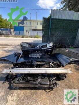 Renault Megane Komple Ön çıkma parça
