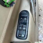 Çıkma Orijinal Cam Açma Anahtarı Renault Megane
