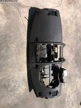 Renault Megane Torpido çıkma parça