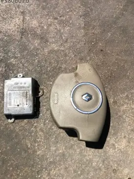 Renault Megane Torpido çıkma parça