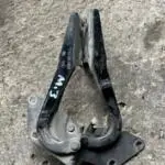 Renault Megane Kaput Menteşesi Çıkma