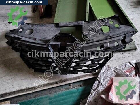 Renault Taliant Ön Panjur çıkma parça