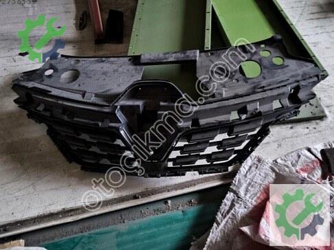 Renault Taliant Ön Panjur çıkma parça