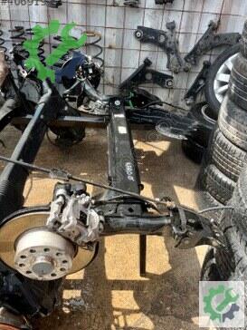 Skoda Karoq Arka Dingil çıkma parça