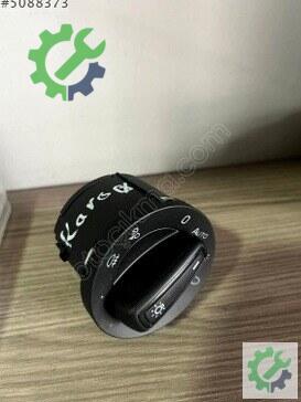Skoda Karoq Flaşör Düğmesi çıkma parça