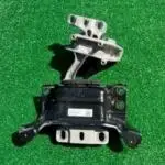 Çıkma Orijinal Motor Takozu Skoda Karoq