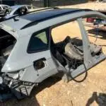 Skoda Karoq Sağ Arka Kelebek Camı Çıkma