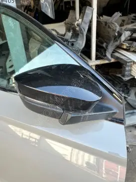 Skoda Karoq Sağ Dış Ayna çıkma parça