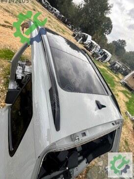 Skoda Karoq Tavan çıkma parça