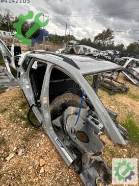 Skoda Karoq Tavan çıkma parça