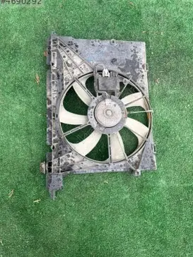 Toyota Corolla Davlumbaz çıkma parça