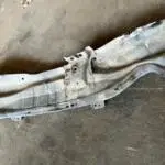Toyota Corolla Ön Cam Izgarası Çıkma