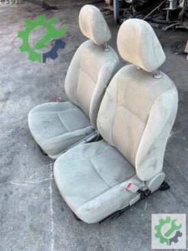 Toyota Corolla Ön Koltuk çıkma parça