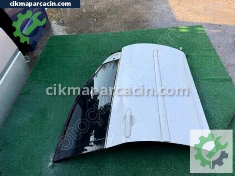 Toyota Corolla Sağ Ön Kapı çıkma parça