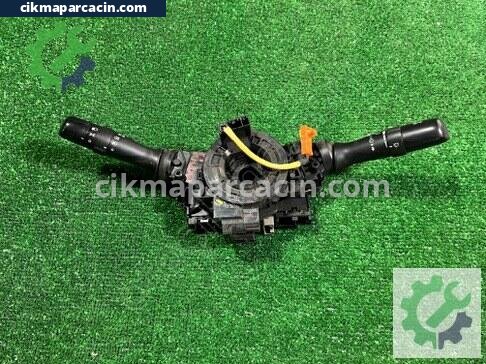 Toyota Corolla Silecek Kolu çıkma parça