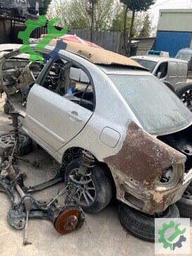 Toyota Corolla Kesme Tavan Sacı çıkma parça