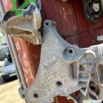 Volkswagen Caddy Orijinal Çıkma Motor Takozu & Kulağı