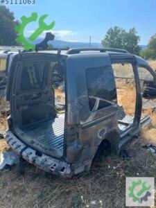 Çıkma Orijinal Sağ Arka Çamurluk Volkswagen Caddy