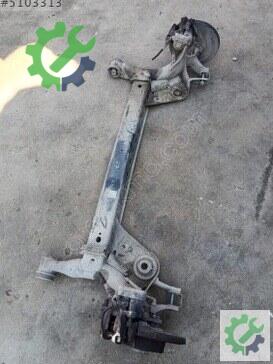 Volkswagen Golf Arka Dingil çıkma parça