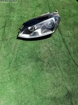 Volkswagen Golf Far Kasası çıkma parça
