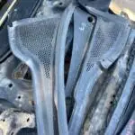 Volkswagen Golf Orijinal Çıkma Ön Cam Izgarası