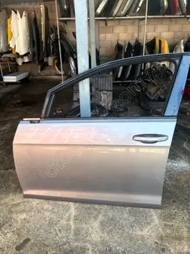 Volkswagen Golf Sol Ön Kapı çıkma parça