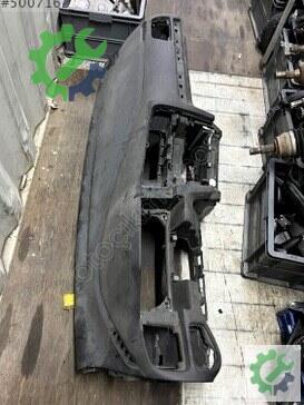Volkswagen Golf Torpido çıkma parça