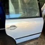 Volkswagen Passat Sağ Arka Kapı Çıkma