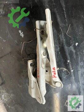Volkswagen Polo Kaput Menteşesi çıkma parça