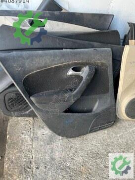 Volkswagen Polo Kapı Döşemesi çıkma parça
